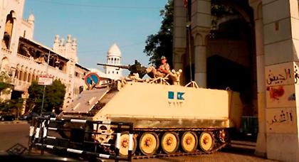 Αυστηρή προειδοποίηση του στρατού στην Αίγυπτο