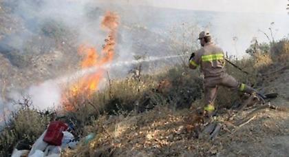 Σε εξέλιξη πυρκαγιά στην Κάρυστο