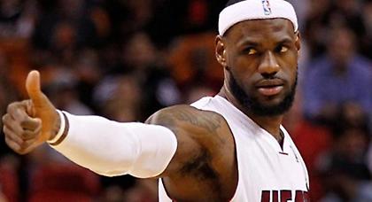 Φτυστός ο πατέρας του είναι ο Λεμπρόν Τζέιμς