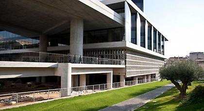 Ξανά με φόντο τον… Παρθενώνα