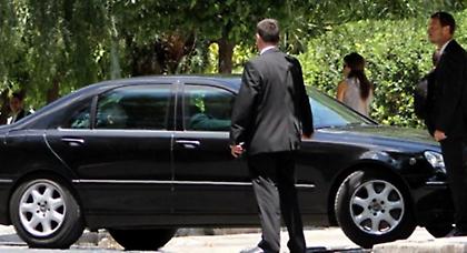 Σε εξέλιξη η συνάντηση Σαμαρά-Σόιμπλε