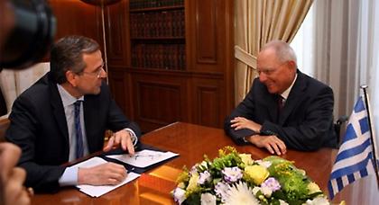 Σόιμπλε προς Σαμαρά: Το ποτήρι τώρα για την Ελλάδα είναι περισσότερο γεμάτο