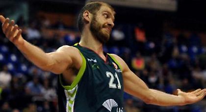 Ανέβασε την προσφορά της για Ζόριτς η Φενέρ