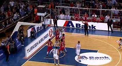 Κορυφαίο buzzer-beater του Λούκας με Ολυμπιακό (video)