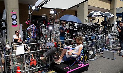 Φρενίτιδα για τo βασιλικό βρέφος