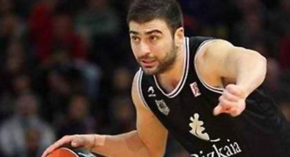 «Το χρυσό περνάει από το χέρι μας»