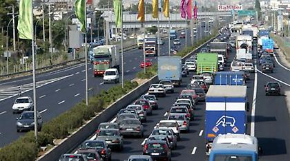 Τέλη κυκλοφορίας σε δόσεις, εξετάζει το υπουργείο Οικονομικών