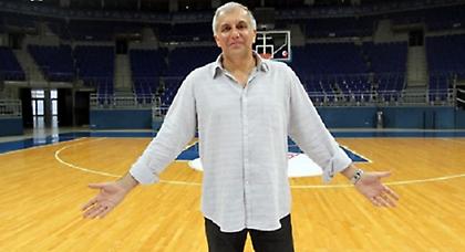 Ομπράντοβιτς: «Θέλουμε τον κόσμο δίπλα μας»