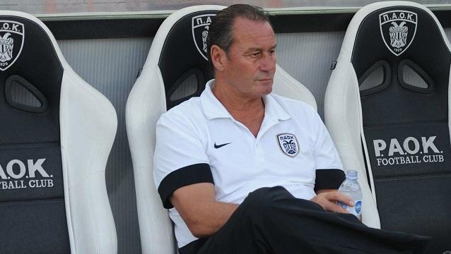 Ρίχνει τους τόνους ο Στέφενς