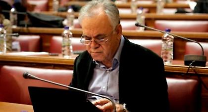 Δραγασάκης: «Τα όποια βρώμικα σχόλια και ψέματα δεν ακουμπούν την οικογένειά μου»