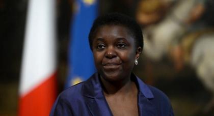 Άνδρας πέταξε μπανάνες σε Ιταλίδα υπουργό