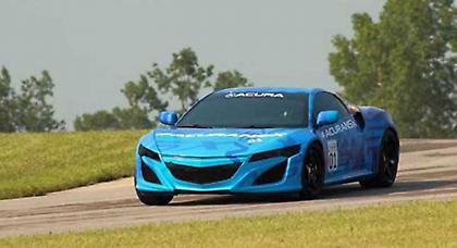 Δοκιμάζεται το νέο Honda NSX!