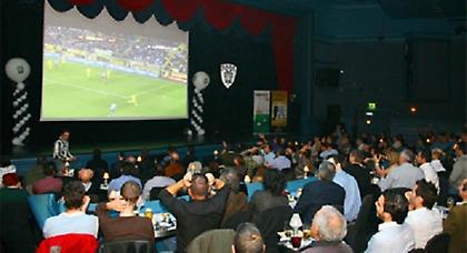 Δεν πήρε άδεια για την γιγαντοοθόνη