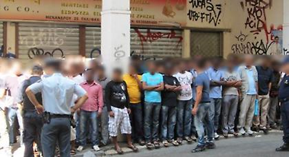 Συνεχίζεται ο «Ξένιος Ζευς» στο κέντρο της Αθήνας