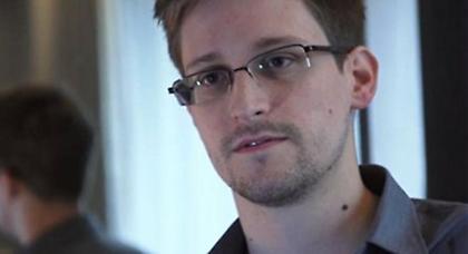 Η Μόσχα καλωσορίζει στο έδαφός της τον Σνόουντεν