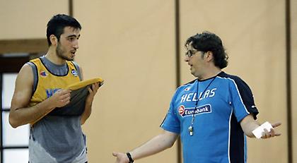 Κατσίβελης: «Να γίνουμε ομάδα»