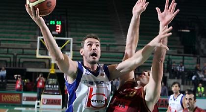 Συμπαίκτης του Σάκοτα ο Σκέκιτς