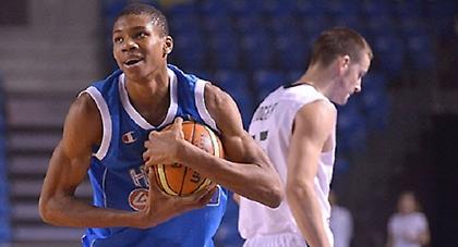 Σάντερς: «Μπορεί να γίνει σπουδαίος ο Αντετοκούνμπο»