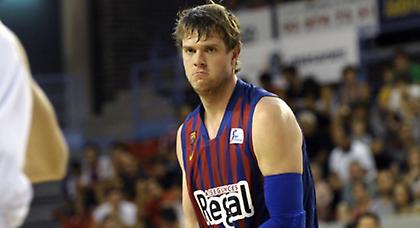 Πήρε Ουάλας η Αρμάνι