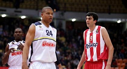 Περί Μπατίστ, Βεζένκοφ και του «μικρού», που θα πάρει ο Ολυμπιακός…