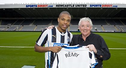 Ανακοίνωσε Ρεμί η Νιούκαστλ!