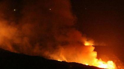 Βαρυμπόμπη: Ανεξέλεγκτη η φωτιά, εκκενώνονται προληπτικά κατοικίες