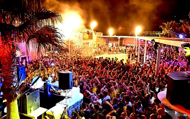 Το πρόγραμμα του Paradise Club