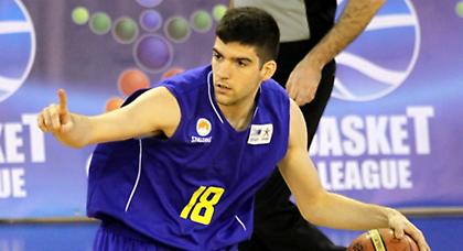 Στον Ηλυσιακό ο Ζούμπος