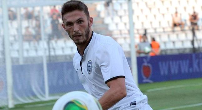 Πλησιάζει στην Πλατεία ο Γιάννου