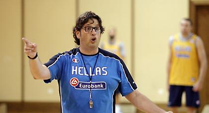 Έξω ο Μπουρούσης, προάγγελος για «κοψίματα»