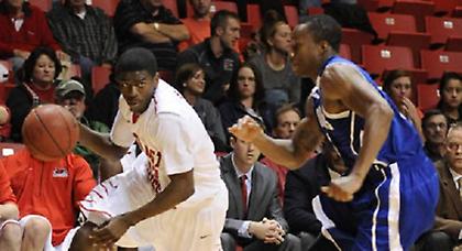 Στα κιτρινόμαυρα ο Σμιθ