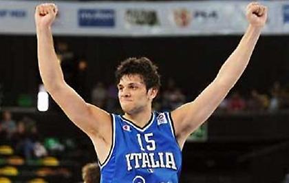 Το σήκωσε στο σπίτι της