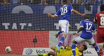 Ματσάρα και στην αυλαία…