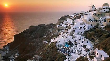 Αποκαθίσταται σταδιακά η ηλεκτροδότηση στη Σαντορίνη