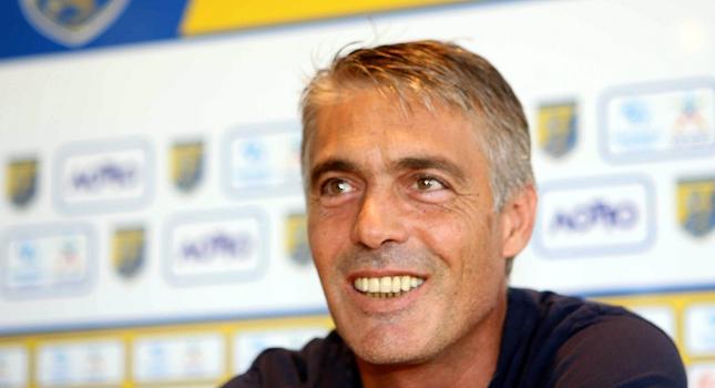 Εκτός οι Πόι, Καλί