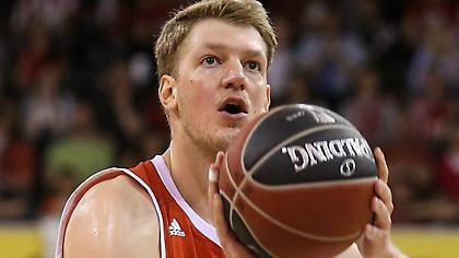 Στην Άλμπα ο Γιάγκλα