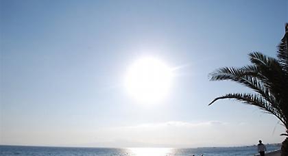 Ζεστός ο καιρός σήμερα παρά τους βοριάδες