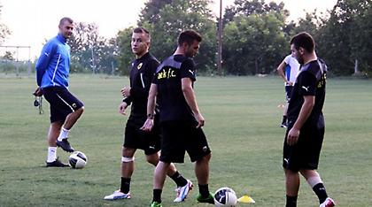 Άλλοι βόλτα και άλλοι… ποδοβόλεϊ