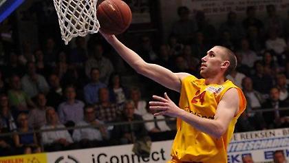 Σούπερ Λοτζέσκι, διέλυσε την Ιταλία