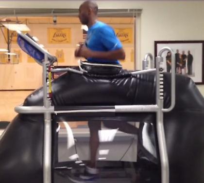 Ο Κόμπι τρέχει! (video)