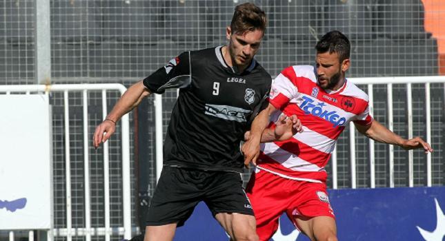 Με τρία προβλήματα…