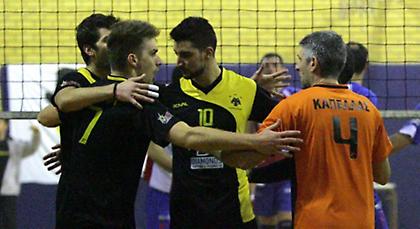 Δεν τα βρήκαν ΑΕΚ-Πέτρογλου