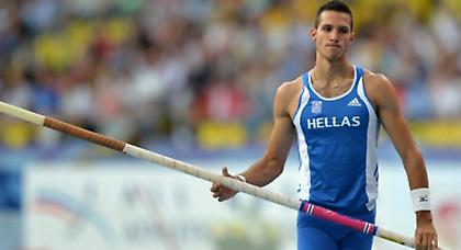 Κρατάει την πρωτιά