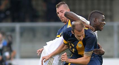 Οι.. έξω από ‘δω!