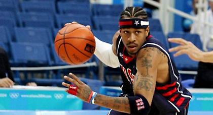 Όταν ο Αϊβερσον πήρε την… μπέρτα του «Σούπερμαν» (video)