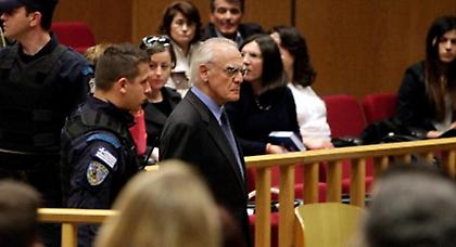 Επίθεση Άκη στον Γιώργο Παπανδρέου