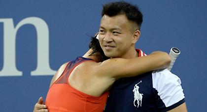 Έκλαψε στον ώμο του ball boy