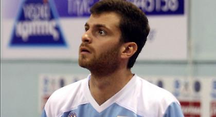 Παραμένει «θαλασσί»