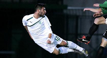 Στην Γλυφάδα ο Σκόνδρας