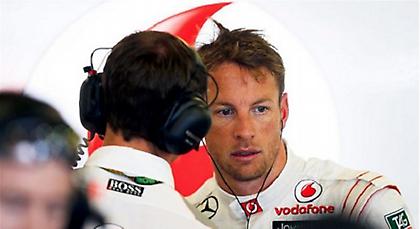 «Μόνο ο Αλόνσο μπορεί να χτυπήσει τον Φέτελ»